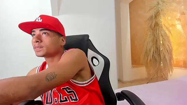 ANGEL NICOLAS online show from March 2025 09:05:02 PM