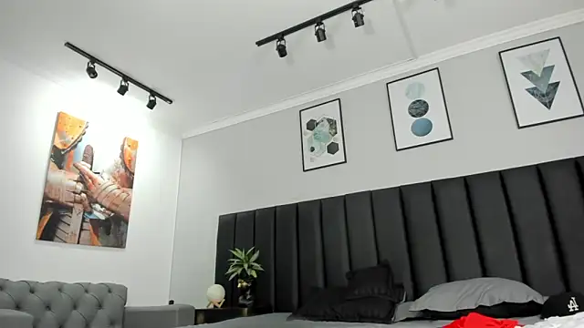 ANGEL NICOLAS online show from January 2025 10:26:01 PM