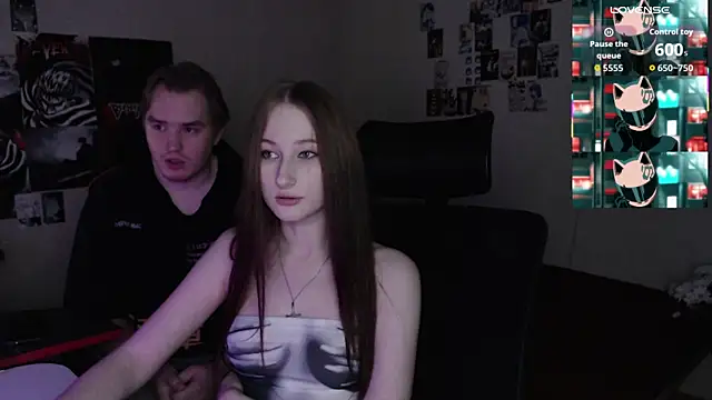 Snapshot of camcoupbang chatting on October 2025 10:22:02 PM camcoupbang online show from October 2025 10:22:02 PM