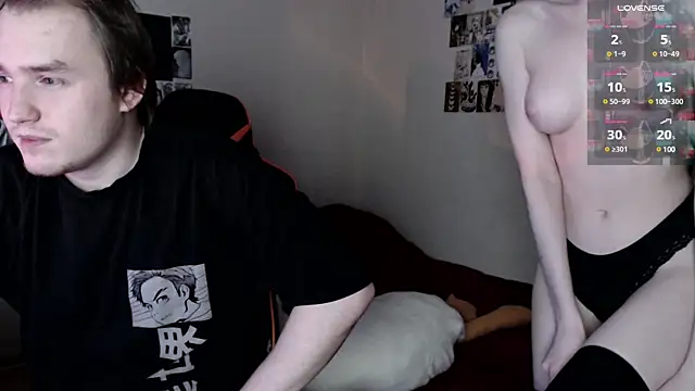 Snapshot of camcoupbang chatting on December 2024 05:22:02 AM camcoupbang online show from December 2024 05:22:02 AM