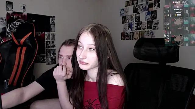 Snapshot of camcoupbang chatting on December 2024 02:17:02 AM camcoupbang online show from December 2024 02:17:02 AM