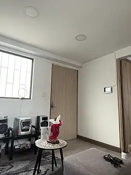 LauraCadwell online show from November 2025 12:31:01 PM