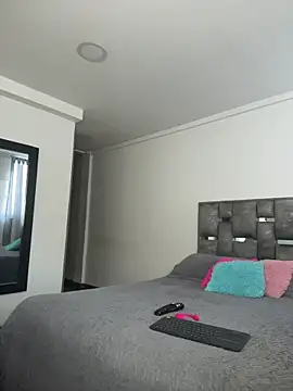 LauraCadwell online show from February 2026 12:05:02 PM