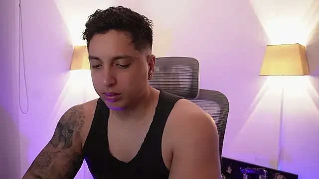 Snapshot of appolo_allen chatting on June 2026 05:13:01 AM appolo allen online show from June 2026 05:13:01 AM