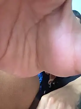 Snapshot of Yoko0381 chatting on September 2025 06:35:01 PM Yoko0381 online show from September 2025 06:35:01 PM