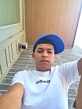 Snapshot of Yoko0381 chatting on October 2025 06:31:01 PM Yoko0381 online show from October 2025 06:31:01 PM