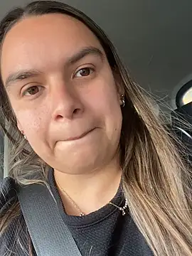 Nathaly00  online show from September 2025 07:32:01 PM