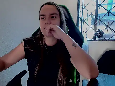 Nathaly00  online show from September 2025 07:58:02 PM