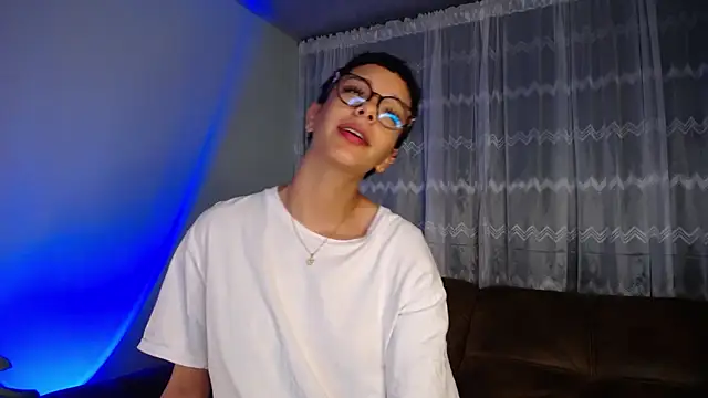 peyton golden1 online show from January 2025 05:25:02 AM