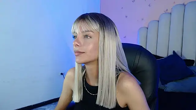 peyton golden1 online show from September 2025 03:46:02 AM