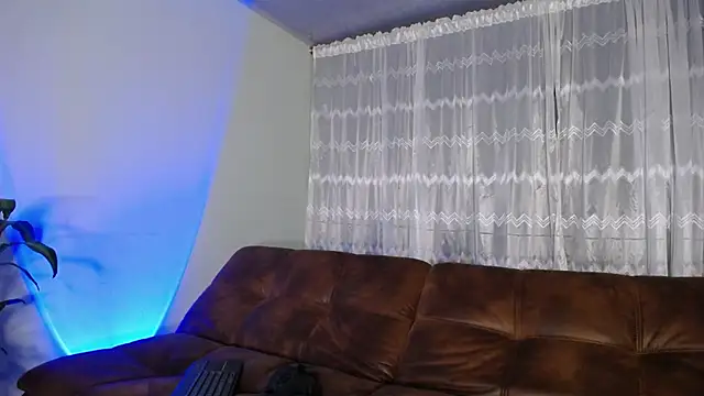 peyton golden1 online show from March 2025 01:05:02 AM