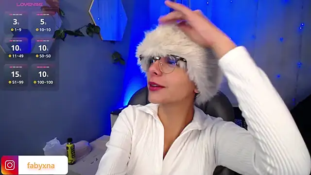 Snapshot of peyton_golden1 chatting on November 2025 03:11:02 AM peyton golden1 online show from November 2025 03:11:02 AM