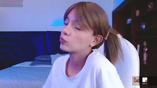 peyton golden1 online show from March 2026 03:28:02 AM