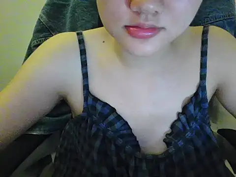 Yin-girl online show from September 2025 05:05:01 PM