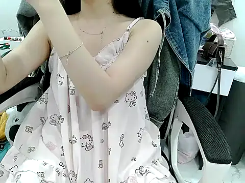 Yin-girl online show from October 2025 07:25:02 PM