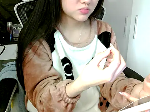 Yin-girl online show from December 2025 05:40:02 PM