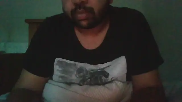 Snapshot of whoreboi98 chatting on April 2026 07:23:01 PM whoreboi98 online show from April 2026 07:23:01 PM