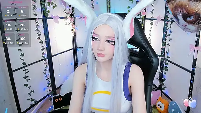 Snapshot of LilithLin chatting on November 2025 11:37:02 PM LilithLin online show from November 2025 11:37:02 PM