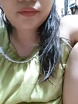 Snapshot of _Mira_69_ chatting on June 2026 05:05:02 AM Mira 69 online show from June 2026 05:05:02 AM