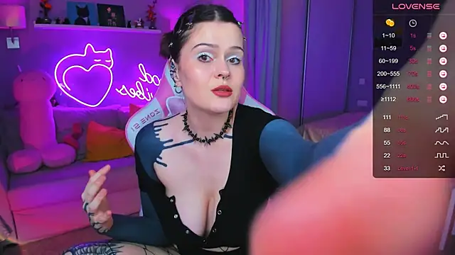 lisa moonlight online show from January 2025 03:47:01 PM
