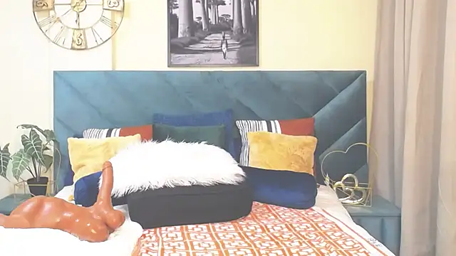 BubbleAngel online show from October 2025 05:36:02 PM