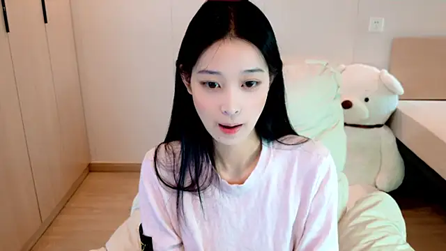 Xueb J online show from October 2025 06:13:01 AM