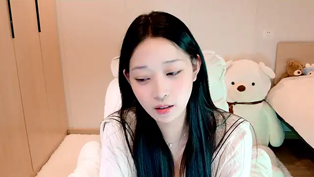 Xueb J online show from January 2025 09:56:01 AM