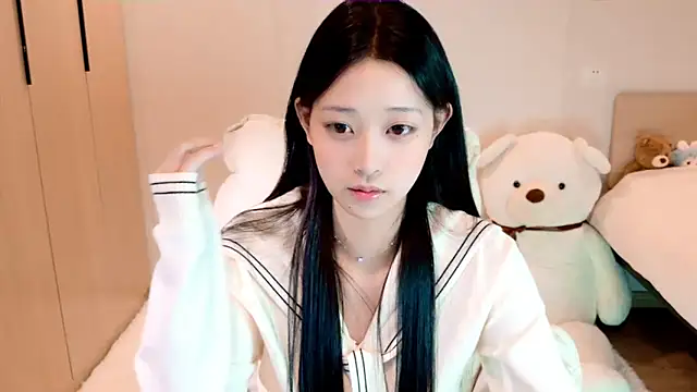 Xueb J online show from January 2025 12:57:02 PM