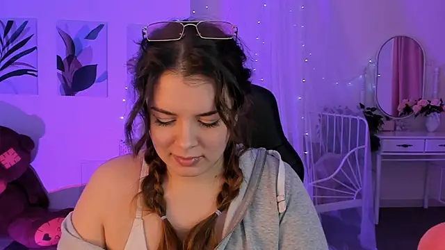 KeytSilvas online show from February 2025 09:11:02 PM