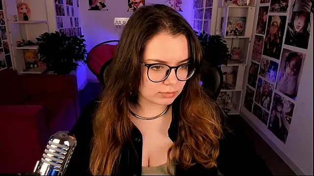 KeytSilvas online show from February 2025 08:05:02 PM