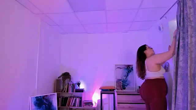 KeytSilvas online show from February 2025 06:22:02 AM