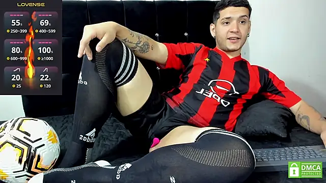 Snapshot of Noha_white chatting on November 2025 06:56:01 PM Noha white online show from November 2025 06:56:01 PM