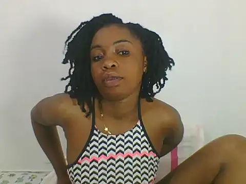 PrettyPrincess14 online show from March 2025 05:25:02 PM
