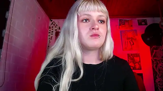 NEXT DOOR GIRL  online show from February 2025 03:34:02 AM