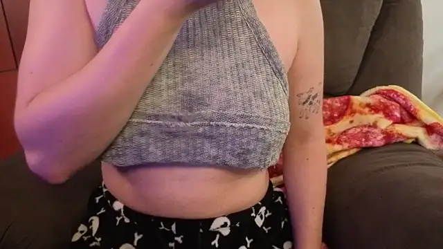 NEXT DOOR GIRL  online show from January 2026 09:18:01 PM