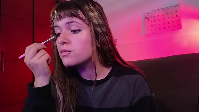 NEXT DOOR GIRL  online show from November 2025 12:06:01 PM