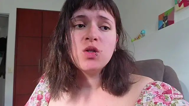 NEXT DOOR GIRL  online show from June 2026 09:09:02 PM