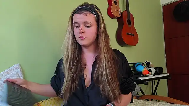 NEXT DOOR GIRL  online show from March 2026 10:22:02 PM