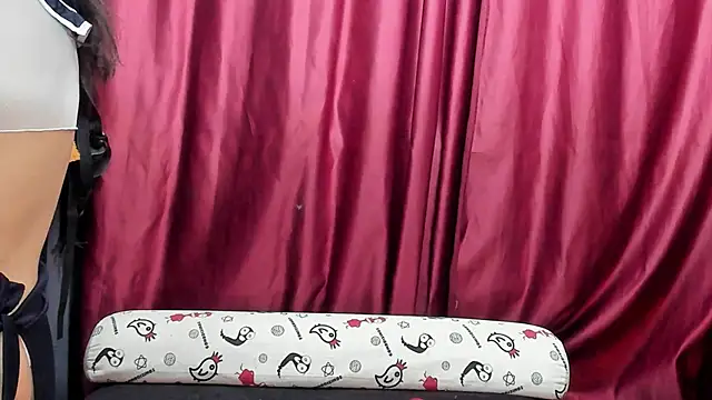 Snapshot of AvaLusty chatting on November 2025 02:10:01 PM AvaLusty online show from November 2025 02:10:01 PM