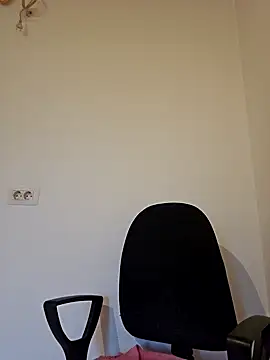 Snapshot of Selenna_emma chatting on October 2025 01:37:02 PM Selenna emma online show from October 2025 01:37:02 PM
