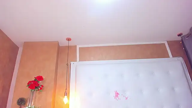 emilyadams0 online show from March 2025 10:43:02 PM