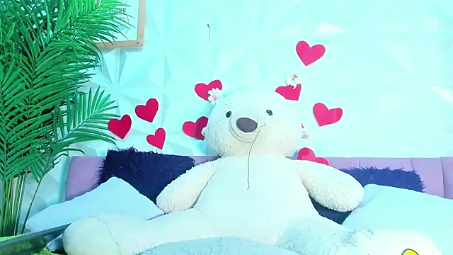 Snapshot of Briyit_Doll chatting on September 2025 03:35:02 AM Briyit Doll online show from September 2025 03:35:02 AM