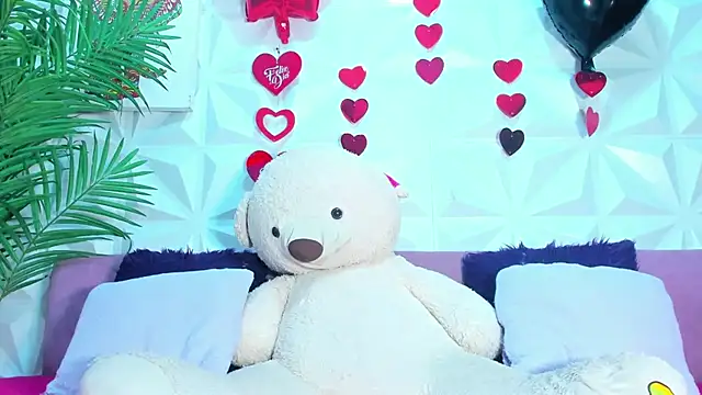 Snapshot of Briyit_Doll chatting on March 2026 03:15:02 AM Briyit Doll online show from March 2026 03:15:02 AM