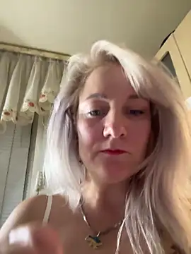 Tina Alev online show from September 2025 05:34:01 PM