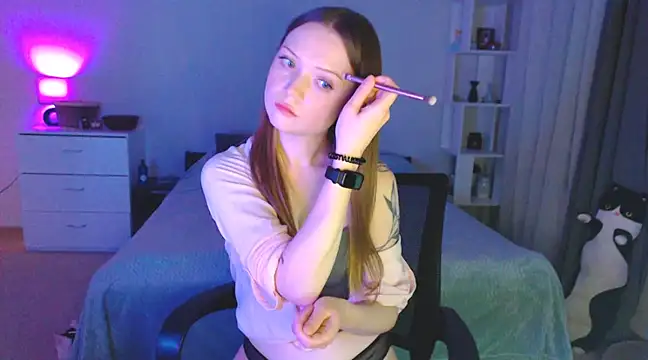 Allaria online show from March 2025 08:11:01 PM