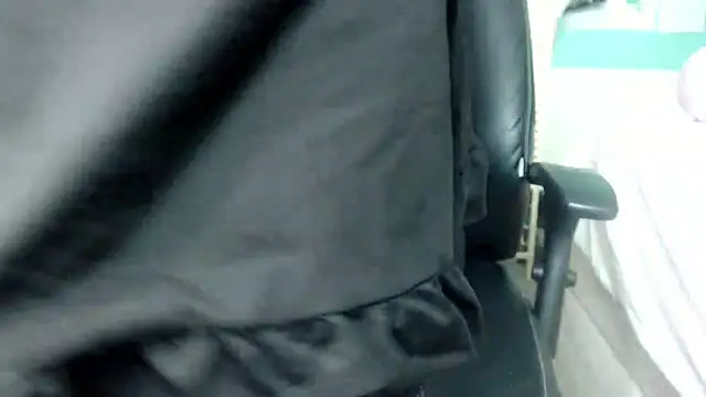 MatureVixen online show from December 2025 11:20:01 AM