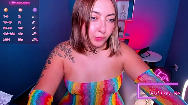Snapshot of miaawild chatting on January 2025 01:32:02 AM miaawild online show from January 2025 01:32:02 AM