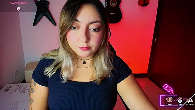 miaawild online show from November 2025 10:46:02 PM