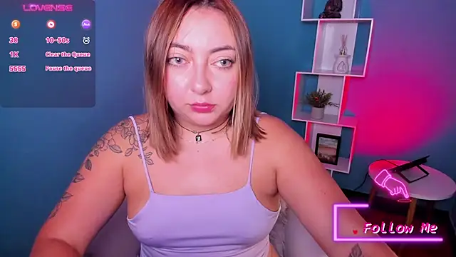 Snapshot of miaawild chatting on February 2025 11:01:02 PM miaawild online show from February 2025 11:01:02 PM