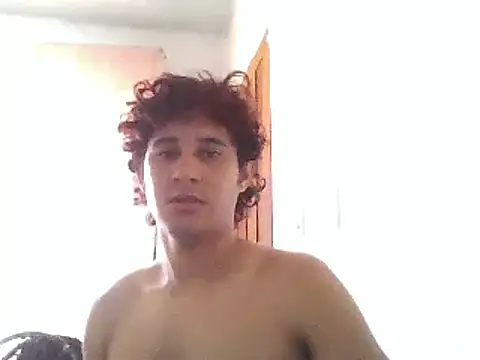 Snapshot of pedrodavid_ chatting on December 2024 03:15:01 PM pedrodavid online show from December 2024 03:15:01 PM